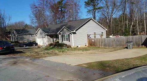2nd image of 212 Stratford Rd