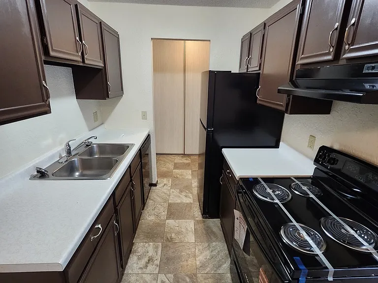330 2nd Ave S #329 — Photo 3