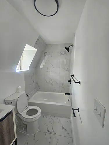 262 Oakwood Ave #3 Photo 1