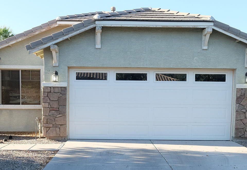 1st image of 2900 E Mead Dr