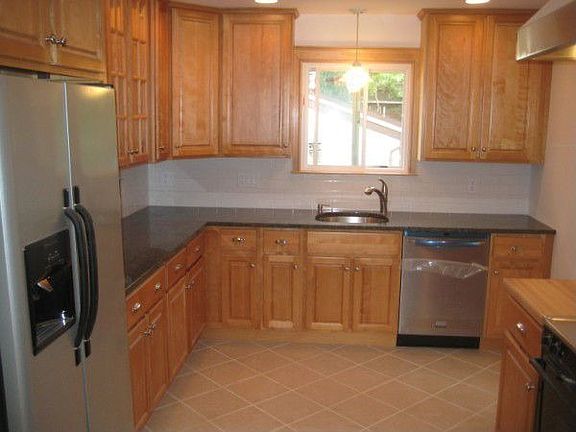 3rd image of 47 Oakwood Dr