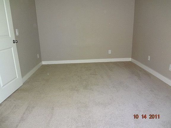 3rd image of 15819 NE Leary Way APT 225
