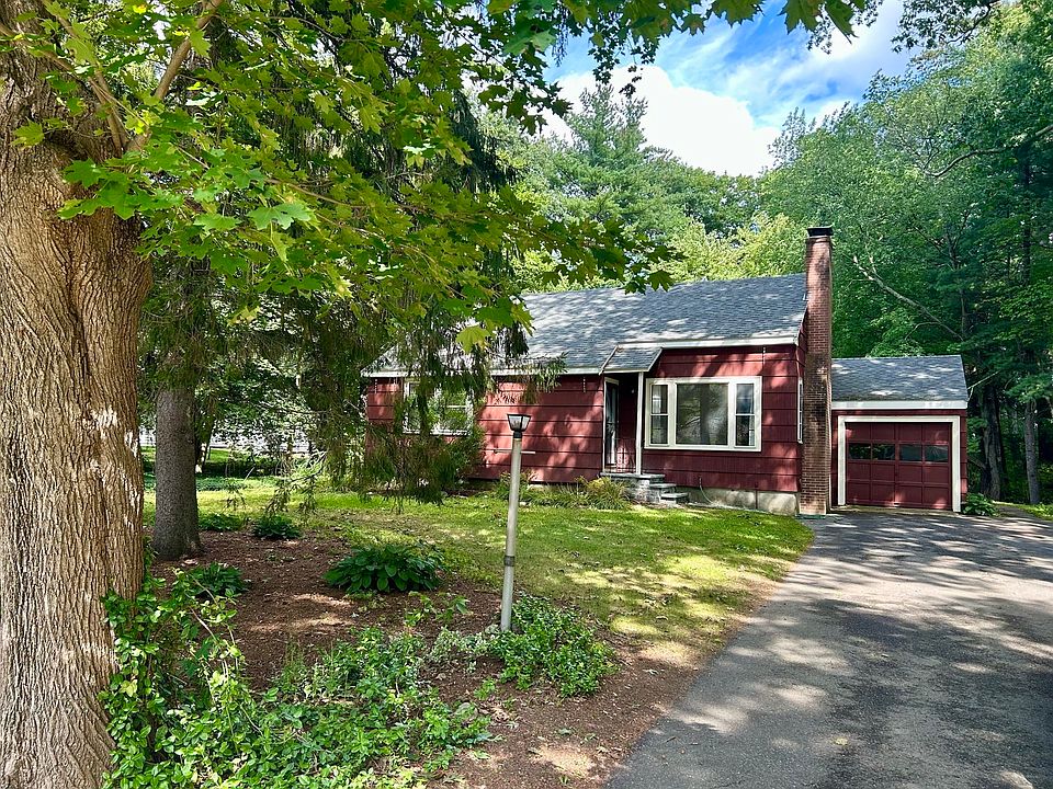 1st image of 272 Laws Brook Rd