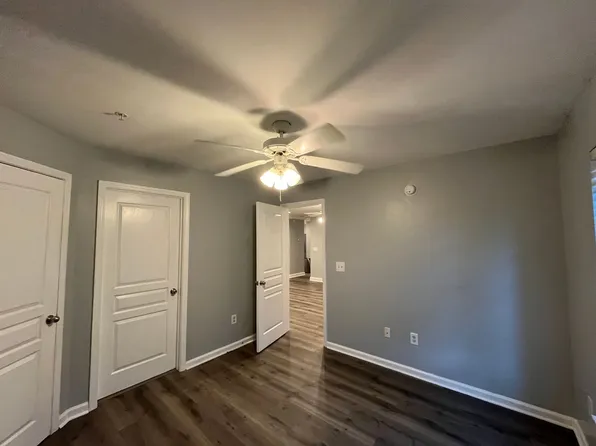 3934 Cherokee Woods Way APT 101, Knoxville, TN 37920