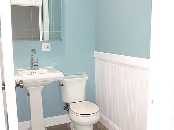 3rd image of 173 Rindge Ave #1R