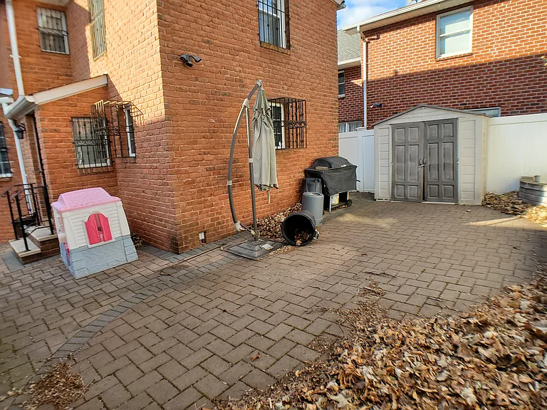 1117 148th St — Photo 29