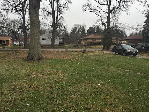 4th image of 1969 Lamont Ave