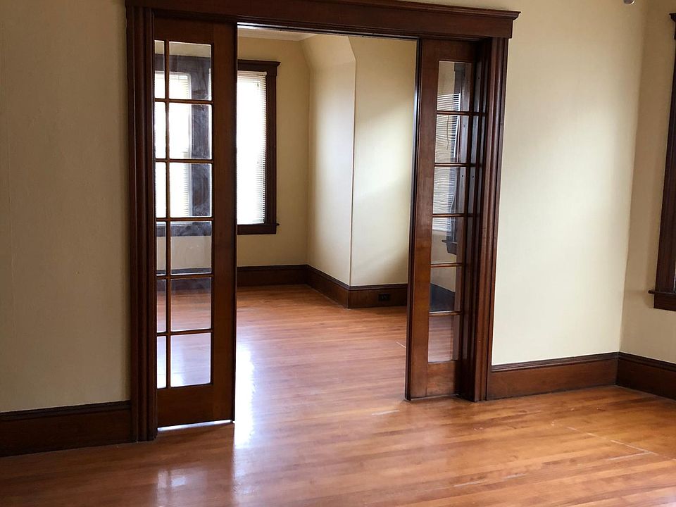 2nd image of 9 Euclid Ave APT 3