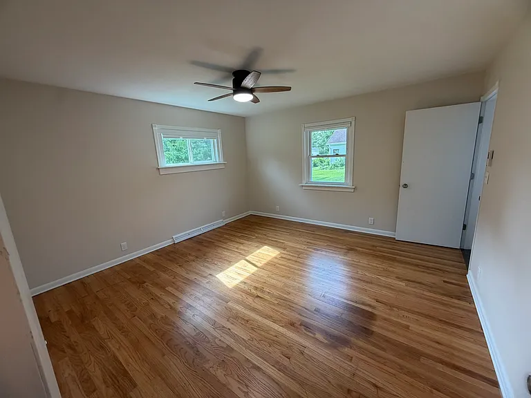 104 Market St — Photo 25
