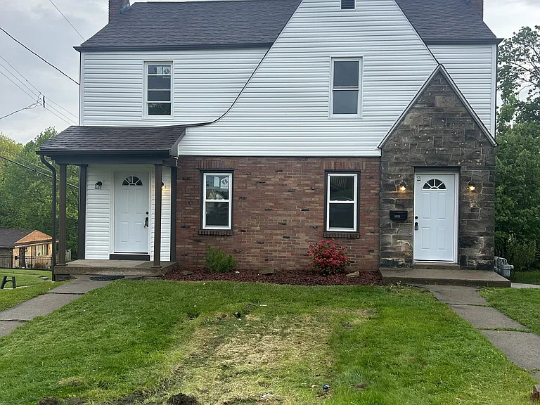 1925 Columbia Ave — Photo 11