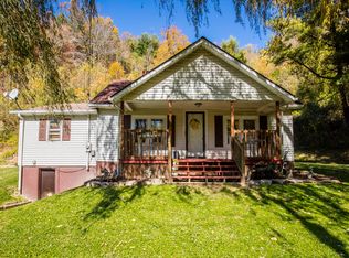 207 Bedsaul Rd, Galax, VA 24333