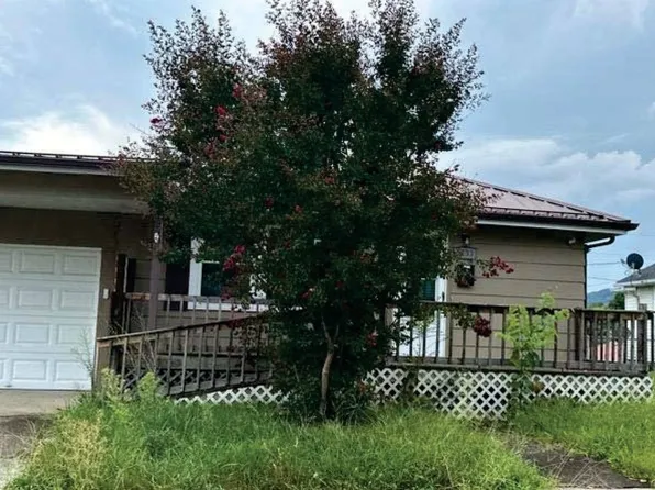 1233 Holyoke St, Kingsport, TN 37664