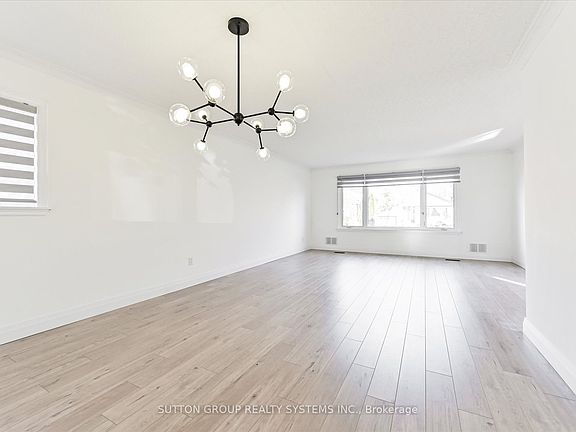 5th image of 4 Cranston Rd