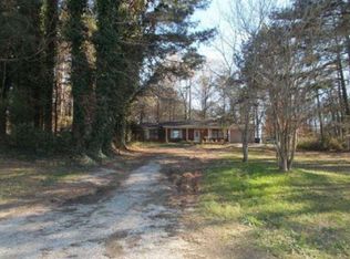 585 Pippins Rd, Meridian, MS 39301