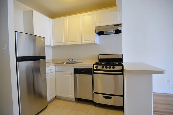 Rented by MNS | media 11