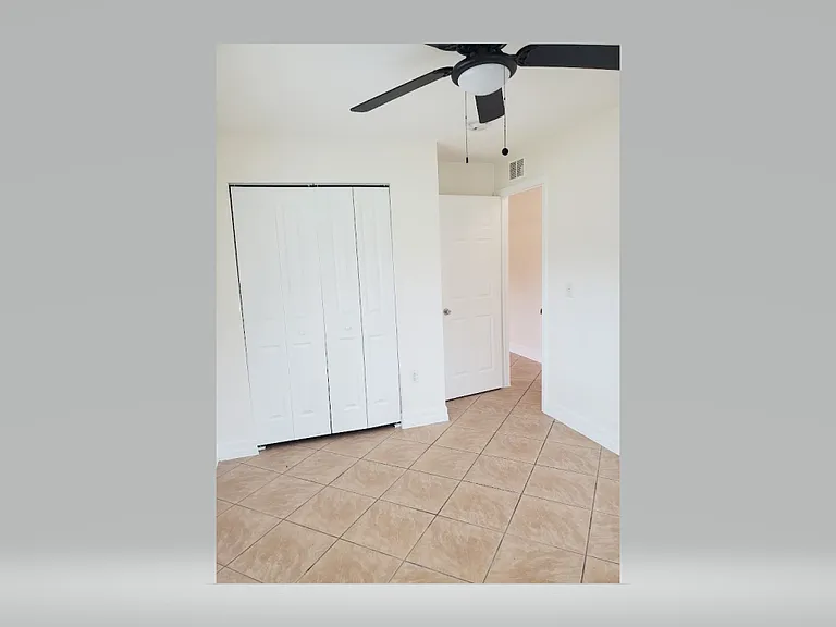 719 23rd St E — Photo 11
