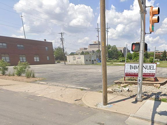 3rd image of 1032 S East St #1040-S