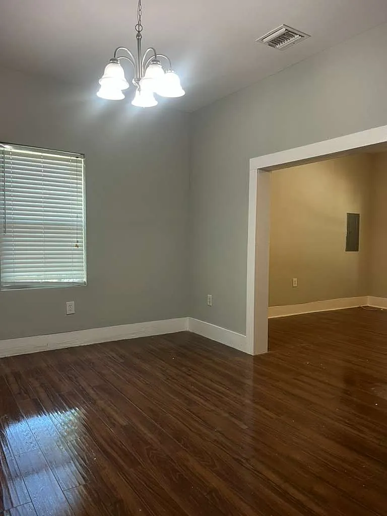 Dinning Room - 310 Julia St