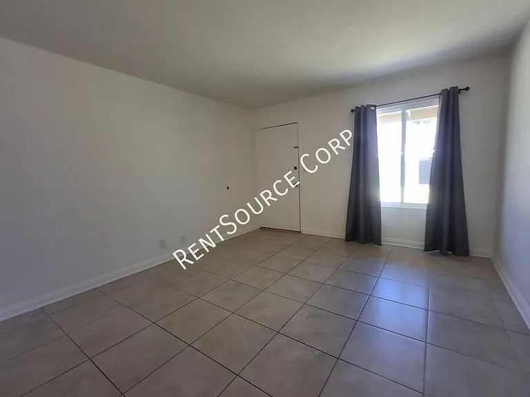 25000 Walnut St #12 — Photo 6