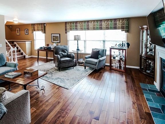 5th image of 170 Commons Ct #21