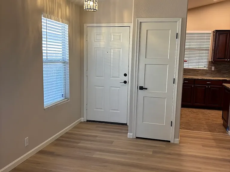 1448 E Binner Dr — Photo 6