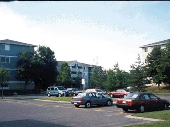 216 Viewmount Dr, Ottawa, ON K2E 7X4