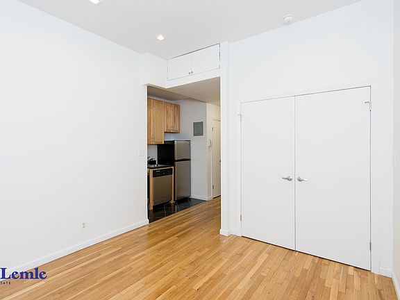 3rd image of 505 E 88th St #1RE