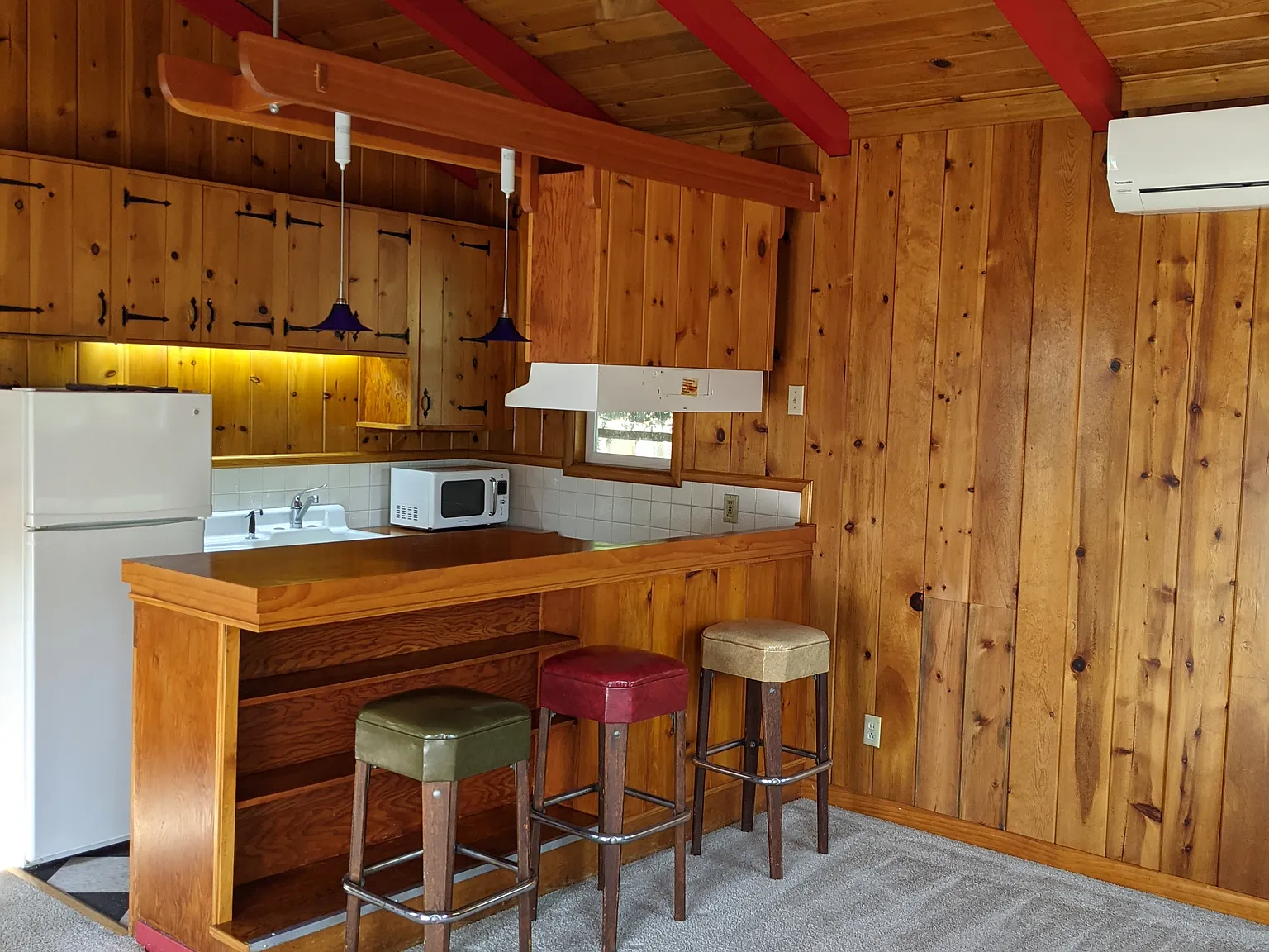 730 Oeste Dr — Photo 2