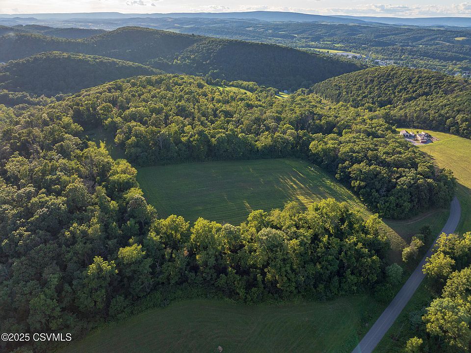 2nd image of 2 Freeburg Rd