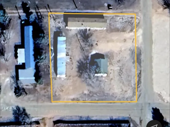 1118 Avenue C, Plains, TX 79355