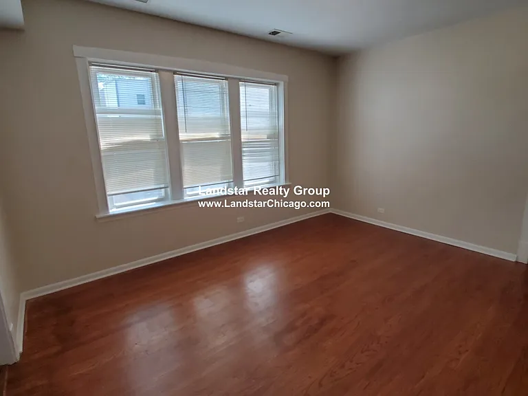 4451 N Hamlin Ave #A — Photo 6