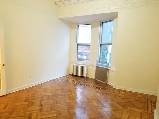 Rented by HFF Realty LLC | media 10