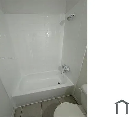 4160 NW 21st St #245-B — Photo 15