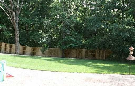 4th image of 7 Westbury Dr