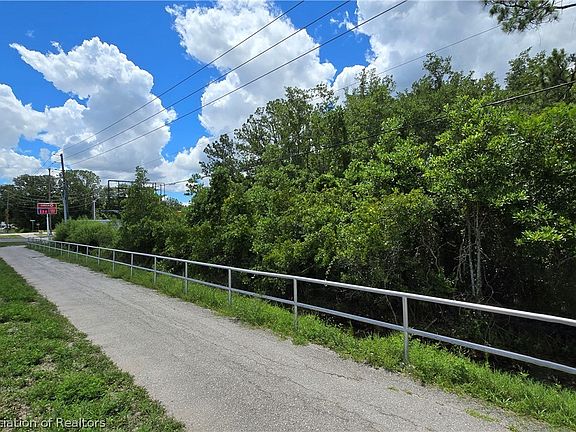 4th image of 2157 Hammock Rd