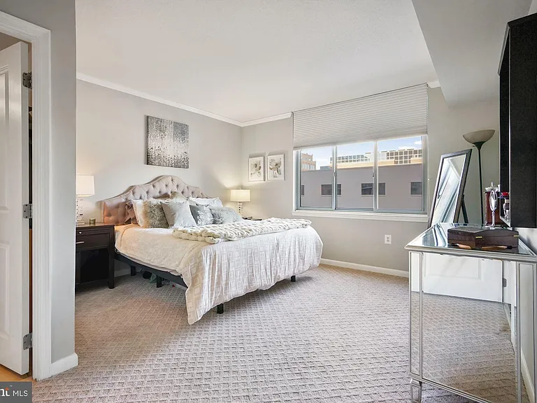 851 N Glebe Rd #511 — Photo 12