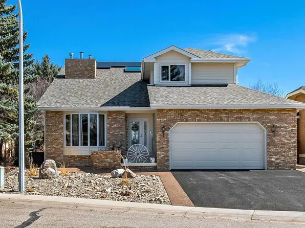 162 Woodbend Way, Okotoks, AB T1S 1M1