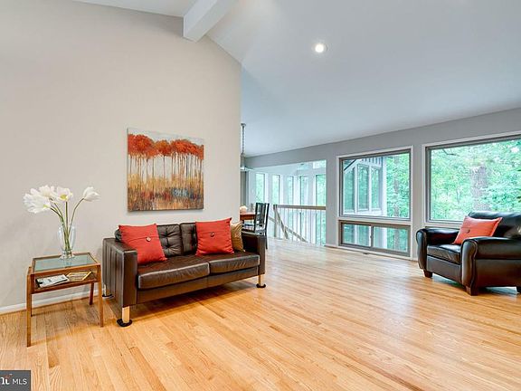 5th image of 4409 Ossian Hall Ln