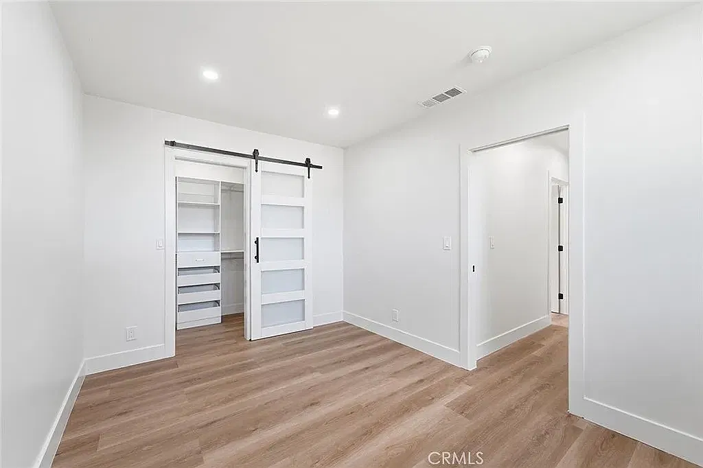 4 bed, 1750 sqft, $6,500 — Photo 3