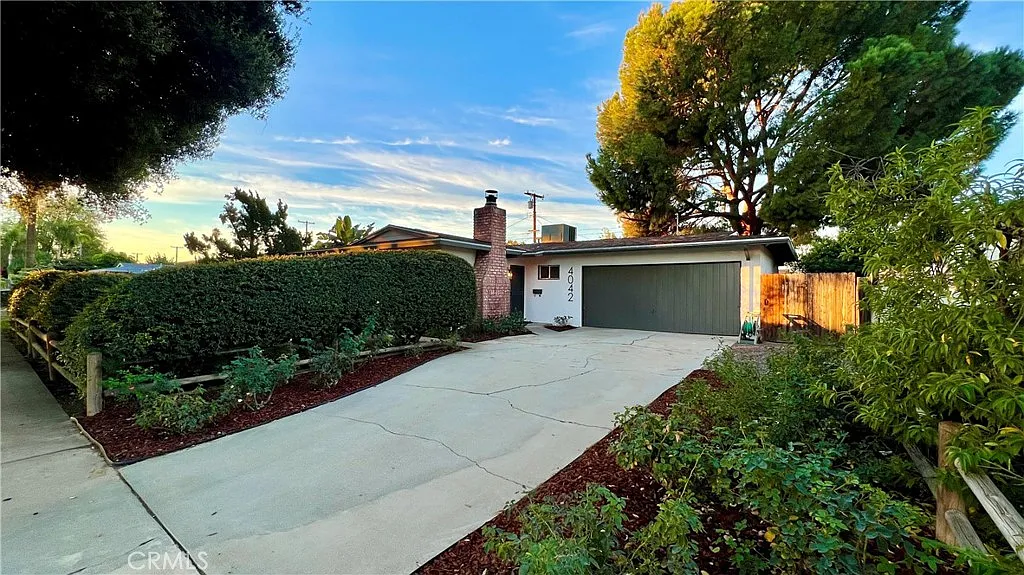 4042 Overland St, Riverside, CA 92503 | Zillow