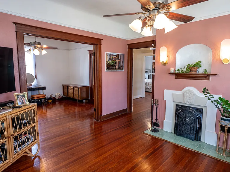 405 Franklin Ave — Photo 5