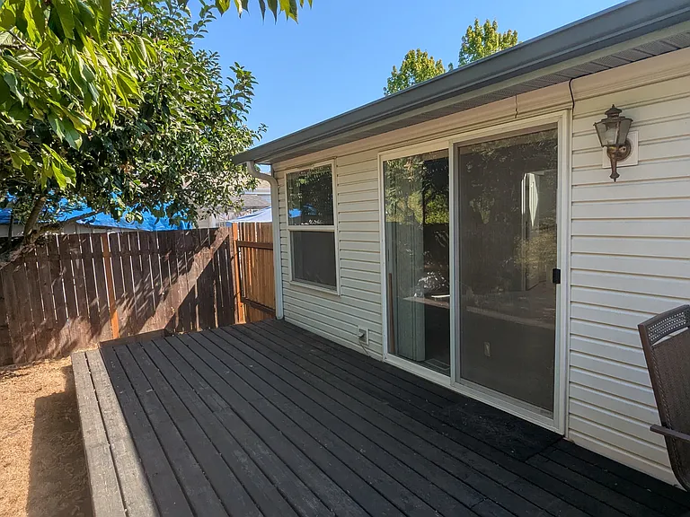 1221 SW Kalyca Way — Photo 4