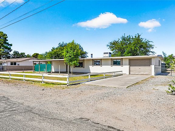 3rd image of 4455 N Roosevelt Street