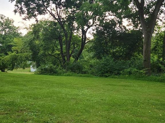 2nd image of 2617 County Line Rd