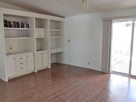 2nd image of 4024 Avenida Del Tura