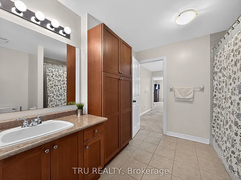 200 Celtic Ridge Cres — Photo 31