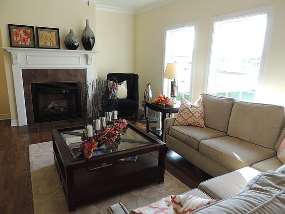 4th image of 4995 Waterford Ln