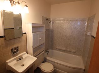 216 Cornwall Ave, Waterloo, IA 50702