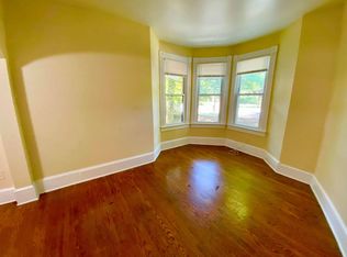 5009 Roland Ave APT 1F, Baltimore, MD 21210