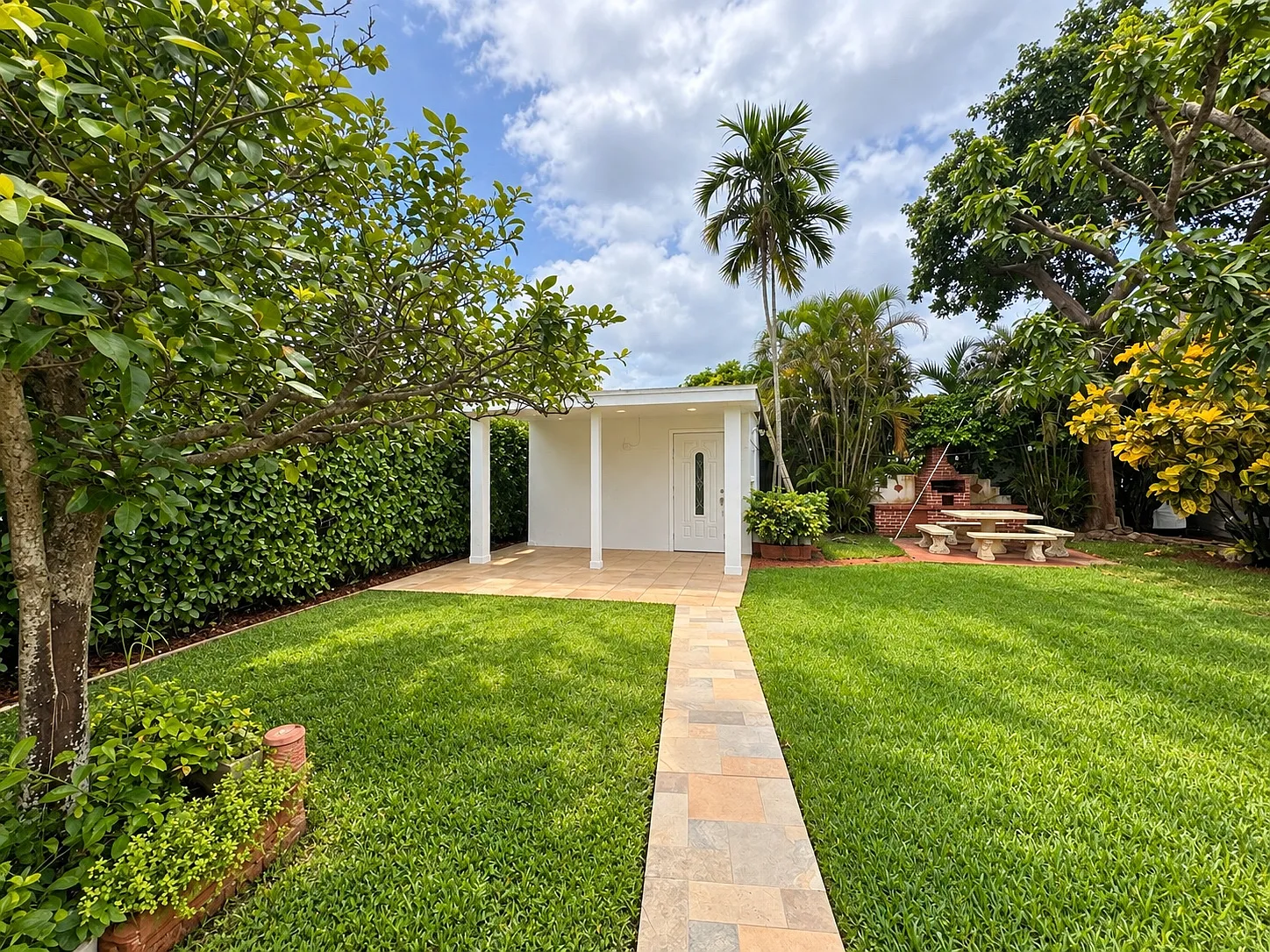 2 bed, $2,800 — Photo 4